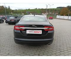 Jaguar XF 2,2 L D,Automat,XENON,KŮŽE - 6