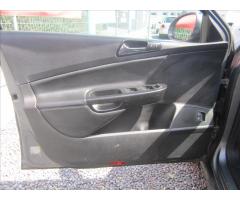 Volkswagen Passat Variant 2.0TDi DSG Comfort, aut KLIMA - 15