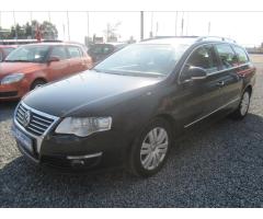 ŠKODA SUPERB COMBI 2.0TDI 140 LAURIN&K 4X4 DSG 7ST