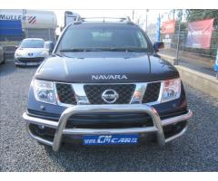 Nissan Navara Double Cab 2.5dCi 4WD, aut. KLIMA - 2