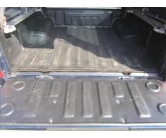 Nissan Navara Double Cab 2.5dCi 4WD, aut. KLIMA - 37