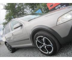 Škoda Octavia Combi 2.0TDi 4x4 Scout - 9