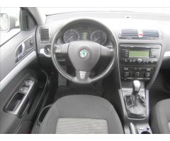 Škoda Octavia Combi 2.0TDi 4x4 Scout - 16