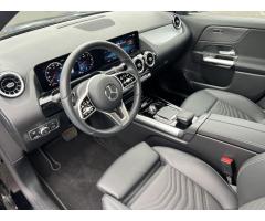 Mercedes-Benz GLA GLA 180 d - 12