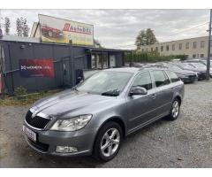 Škoda Octavia 1,4 TSi  Výhřev,ALU,Senzory - 2