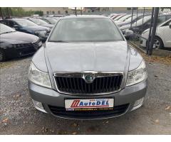 Škoda Octavia 1,4 TSi  Výhřev,ALU,Senzory - 9