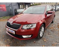 Škoda Octavia 1,6 TDi  Serviska,Tažné,Výhřev - 1