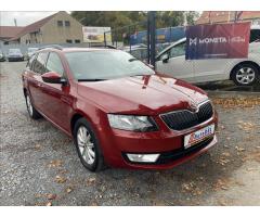 Škoda Octavia 1,6 TDi  Serviska,Tažné,Výhřev - 8