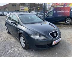 Seat Leon 1,6 MPi  Serviska,Klima,8xPneu - 8