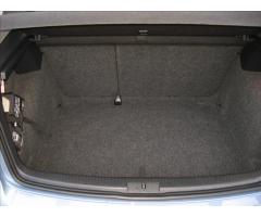 Volkswagen Golf 1,6 102PS  VI Trendline - 33