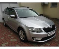 ŠKODA SUPERB COMBI 2.0TDI 140 LAURIN&K 4X4 DSG 7ST