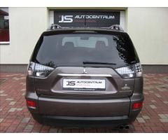 Mitsubishi Outlander 2,2 DI-D 140PS  Nomad 4x4 - 8