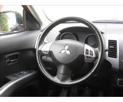 Mitsubishi Outlander 2,2 DI-D 140PS  Nomad 4x4 - 22