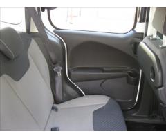 Ford Tourneo Courier 1,6 TDCI 95PS  Trend - 22