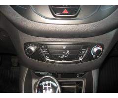 Ford Tourneo Courier 1,6 TDCI 95PS  Trend - 27