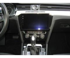 Volkswagen Passat 2,0 TSI 272PS  Highline DSG 4x4 - 25