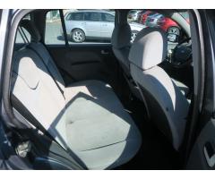 Ford Fusion 1.6 TDCi MÁLO KM SERVISKA - 23