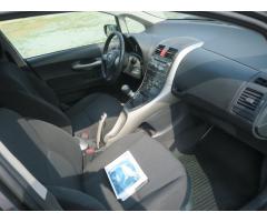 Toyota Auris 2.0 D4-D Exclusive - 21