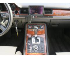 Audi A8 3.7i V8 quattro tiptronic - 11