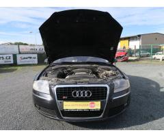 Audi A8 3.7i V8 quattro tiptronic - 26