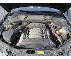 Audi A8 3.7i V8 quattro tiptronic - 27