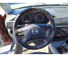 Volkswagen Passat 1,9 TDI 96kW Comfortline - 11