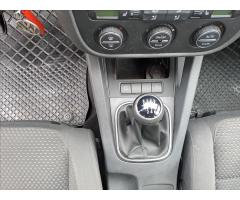 Volkswagen Golf 2,0 TDI GT DIGIKLIMA,VYHŘ.SED - 13