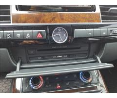 Audi A8 3,0 L TDI quattro V6 Tiptronic - 19