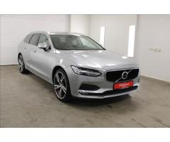 Volvo XC40 2,0 D3 DRIVE-E Momentum PRO Awd 4x4 Automat 1 MAJ ČR