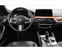 BMW Řada 5 2,0 520d xDrive AT Touring - 37