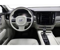 Volvo V90 2,0 D4 FWD Momentum - 35