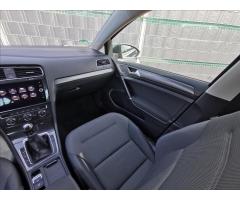 Volkswagen Golf VII 1.6 TDI Comfortline - 10