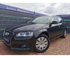 Audi A3 1.6 Attraction Sportback - 1