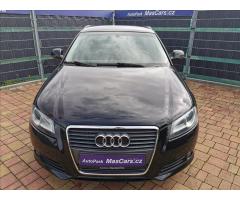 Audi A3 1.6 Attraction Sportback - 2