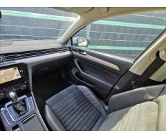 Volkswagen Passat Variant 2.0 TDI Highline DSG - 11