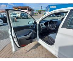 Hyundai i20 1,2 i Family Plus ČR S.KNIHA - 15