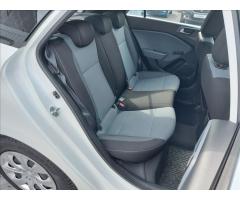 Hyundai i20 1,2 i Family Plus ČR S.KNIHA - 24