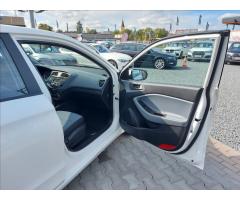 Hyundai i20 1,2 i Family Plus ČR S.KNIHA - 25