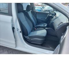 Hyundai i20 1,2 i Family Plus ČR S.KNIHA - 27