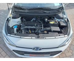 Hyundai i20 1,2 i Family Plus ČR S.KNIHA - 41