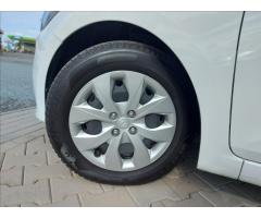 Hyundai i20 1,2 i Family Plus ČR S.KNIHA - 43