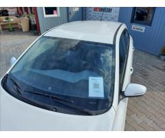 Hyundai i20 1,2 i Family Plus ČR S.KNIHA - 47