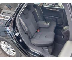 Ford Mondeo 2,0 TDCI AUT TITANIUM S.KNIHA - 22