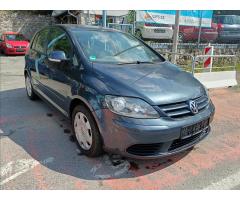 Volkswagen Golf Plus 1,9 TDi Goal - 17