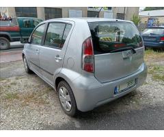 Daihatsu Sirion 1,0 i Top - 9