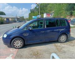 Volkswagen Touran 1,9 TDi Conceptline - 6