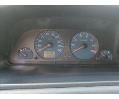 Peugeot Expert 2,0 HDI 95k FURGON - 18