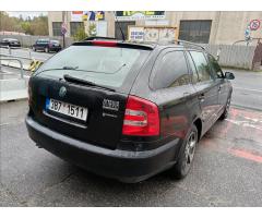 Škoda Octavia 2,0 TDI PD Elegance Combi - 11