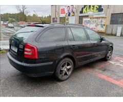 Škoda Octavia 2,0 TDI PD Elegance Combi - 12