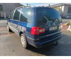 Volkswagen Sharan 1,9 TDI 4Motion Sportline Business - 8